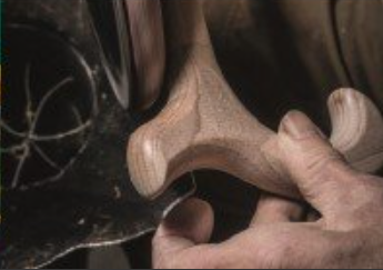 ダービーグリップの磨き上げ工程
